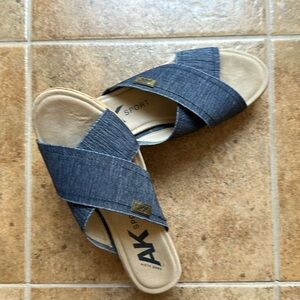 AK Sport denim shoe sz 7.5
